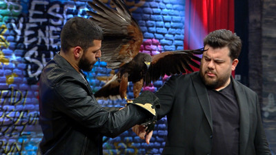 TV8 stüdyolarından kara şahin geçti!