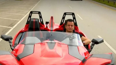 Acun Ilıcalı'dan Survivor'a görkemli giriş!