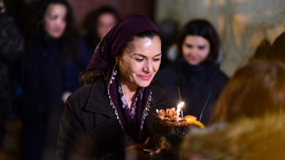 Usta oyuncuya sette büyük sürpriz!