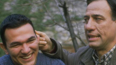 Ali Sunal’dan yıllar sonra gelen acı itiraf: Keşke o uçağa binmeseydik!