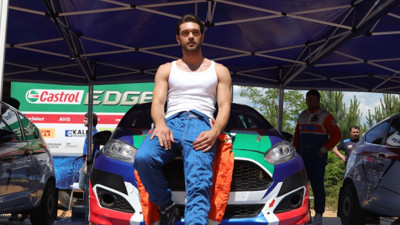 Furkan Andıç Çatı Katı Aşk için piste çıktı!