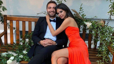 Deren Talu ile Baran Tınaz çiftinden kötü haber! Defne Samyeli'nin kızı Deren Talu, sevgilisinden ayrıldı. İşte, ilişkinin bitme nedeni
