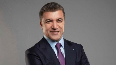 İsmail Küçükküya yeni sezonun başlamasına günler kala sürpriz bir kararla Halk TV ile anlaşmış ve FOX'la yollarını ayırmıştı! Küçükkaya'nın ardından Çalar Saat programının yeni sunucusu belli oldu! İşte FOX Çalar Saat programının yeni sunucusu