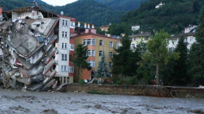 Karadeniz’de sel felaketi: Can kaybı 27’ye yükseldi! Bakan Pakdemirli 'HES'ler mağdur' demişti...