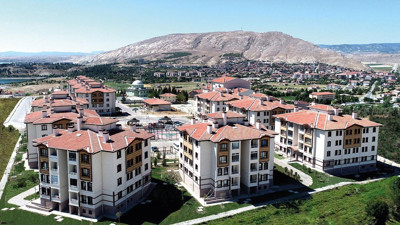 TOKİ bayram kampanyası yaptı. 1442 lira taksitle ev satışı yapacak: İşte il il TOKİ ev fiyatları! TOKİ kura başvurusu nasıl yapılır? TOKİ ev kampanya şartları nedir?