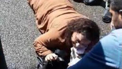 Boşanma aşamasındaki eşini sokak ortasında vurdu