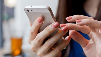 Milyonlarca banka müşterisine acil uyarı geldi, Halkbank uyardı. Sosyal medya paylaşımlarına dikkat. Cep telefonunuzda bunlar oluyorsa tehlikedesiniz demektir