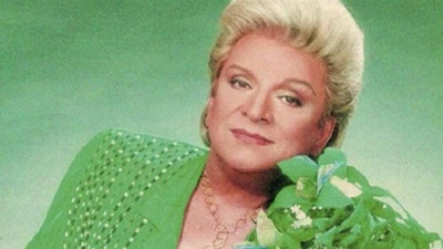 Şoke eden iddia: Eski manken Yaşar Alptekin ile nişanlanmış