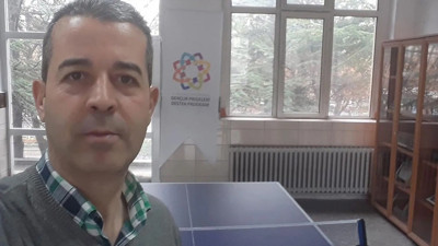 Aşı yaptırmayan öğretmen koronavirüs nedeniyle hayatını kaybetti