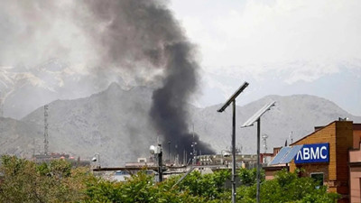 Taliban'dan 'Kabil'de bir cami girişine düzenlenen bombalı saldırıda siviller öldü' açıklaması