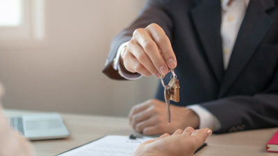 Gittikçe artan kira fiyatlarından vatandaş şikayetçi! Peki fiyatlar düşecek mi? İşte uzman görüş...