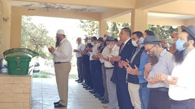 Aşı olmayan hamile kadın hayatını kaybetti: Bebek sezaryenle alındı