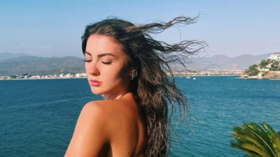 Burcu Özberk’in eski halini görenler inanamadı! Sosyal medya ikiye bölündü: Burcu Özberk estetikli mi estetiksiz mi?