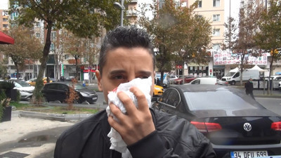 Kadını tekme tokat dövdü, savunmasında "Saçları kısa olduğu için kadın olduğunu fark etmedim. Kadın olduğunu bilsem asla böyle bir şey yapmazdım" dedi.