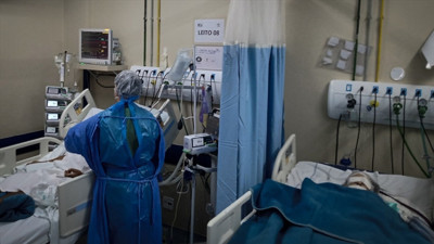 Dünya genelinde Kovid-19'dan ölenlerin sayısı 5 milyonu aştı