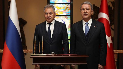 Milli Savunma Bakanı Hulusi Akar, Rus mevkidaşı Şoygu ile telefonda görüştü