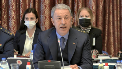Milli Savunma Bakanı Hulusi Akar, Şanlıurfa’nın Akçakale ilçesindeki terör saldırısının ardından 44 teröristin etkisiz hale getirildiğini açıkladı