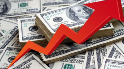 Dolar rekor üstüne rekor kırdı... 1 dolar 11 liraya dayandı AK Parti'den ilginç açıklama geldi: Türkiye dolardaki değer kaybını bin lira aşağı çekmek suretiyle 6 kat bir artış var