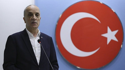 Türk-İş Başkanı'nı kızdıran asgari ücret rakamı. Yeni asgari ücret 5 bin, 7 bin olsun diyen sendikalara tepki gösteren Ergün Atalay, 'Bunları söylemek kolay. Ben de güzel bir rakam söylerim ama..'