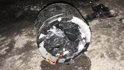 FLAŞ! Cumhurbaşkanı Erdoğan'ın Siirt'teki mitingi için görevlendirilen polisin aracına bomba koydular.