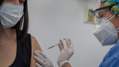 Sağlık Bakanlığı'ndan 'tarihi geçmiş' aşı açıklaması geldi. 3. doz aşılarda tehlike var mı?