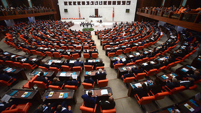 AK Parti 'Öğretmenlik Meslek Kanunu' teklifini TBMM'ye sundu