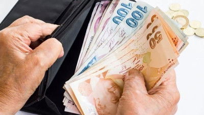 49 yaşında emekli olabilirsiniz. SGK açıkladı, müjde geldi. 1999 yılından önce sigorta başlangıcı olanlar dikkat.  İşte size erken emeklik hakkının yolu