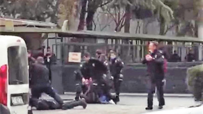 Diyarbakır'da adliye önünde silahlı kavga: 6 yaralı