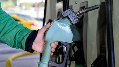 Motorine büyük zam geldi. İşte motorininin litre fiyatı... Motorinin litre fiyatı 15 liraya dayandı