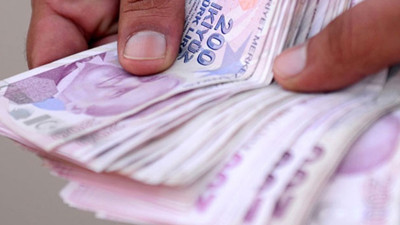 Çalışmadan emekli olmanın yolu açıldı. SGK duyurdu, 25 yıl evliliği olanlar emekli olabilecek. Hiç çalışması olmayanlar için emekli olmak için 3 şart var. İşte, ev kadınlarına emeklilik için gereken şartlar