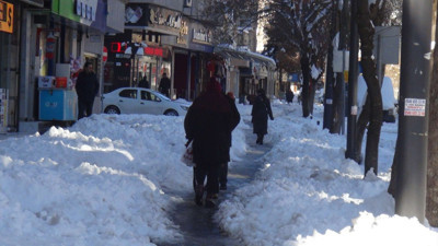 Yoğun kar yağışı sonrasında yaşam felç olmuştu. Gaziantep'te hayat normale dönüyor