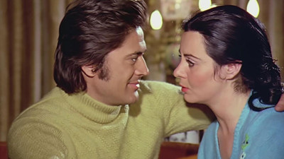 Fatma Girik'in ölümünün ardından Cüneyt Arkın canlı yayında 'Fatma, bekle beni orada. Geliyorum' diyerek göz yaşlarına boğulmuştu! Cüneyt Arkın, Fatma'sına kavuştu