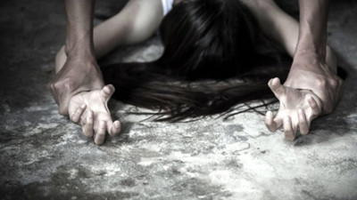 Boynuna ip bağlayıp kaçırdıkları genç kıza istismarda bulundular! İstismar sonrası aileye para teklif ettiler