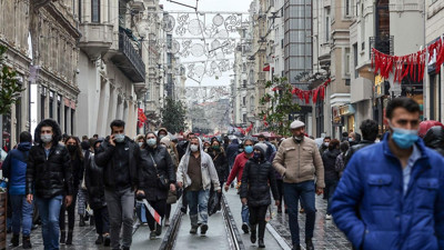Türk halkının yüzde 60'ı mutsuz. Bulgu ve Motto Araştırma Türk halkına sordu, ilginç cevaplar geldi. İHA ve SİHA havalandı, halkın 1.9’u mutlu oldu