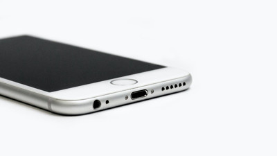 Resmi Gazete'de yayımlandı numara taşımada yeni dönem başladı. Operatörlere yeni düzenleme geldi. Turkcell, Vodafone ve Türk Telekom'a geçmek isteyen cep telefonu sahipleri dikkat. SMS ile bildirilecek