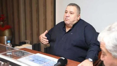 Halil Falyalı'ya silahlı saldırı. Falyalı hastanede şoförü olay yerinde hayatını kaybetti. Halil Falyalı kimdir?