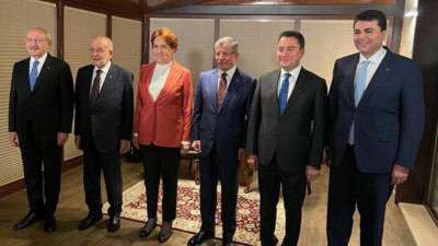 6 Genel Başkan bir arada! Liderlerin merakla beklenen buluşmasından ilk kare geldi