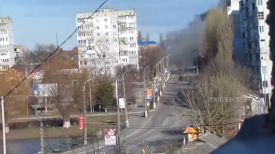 Rus tankı kendisini görüntüleyen kameramanı hedef alıp ateş etti! İşte o anlar...