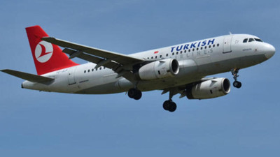 İstanbul'u etkisi altına alan kar yağışı hayatı olumsuz etkiliyor. THY'nin iptal seferleri artıyor.Toplam uçuş iptali 407'ye ulaştı