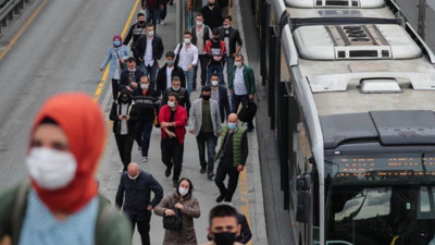 İstanbul'da ulaşım zammı için flaş açıklama: Otobüse su koymuyoruz. İBB Başkanı Ekrem İmamoğlu, İstanbul'da toplu ulaşıma zam yapmamak için hükümete öneride bulundu ve çözüm önerisini açıkladı
