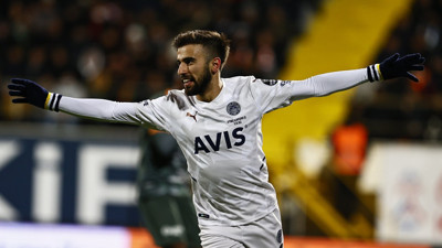 Fenerbahçe'nin Uruguaylı yıldızı Diego Rossi'ye, İtalya Serie A talip oldu