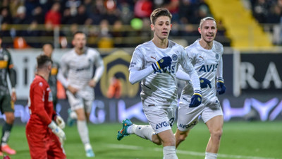 Fenerbahçe'nin yıldız adayı Arda Güler'e, Fransız devi Paris Saint-Germain talip oldu