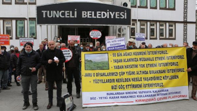 Tunceli'de köylülerden belediye önünde 'çevre' eylemi