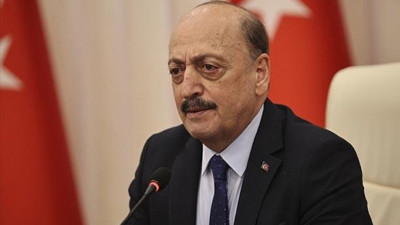 Çalışma ve Sosyal Güvenlik Bakanı Vedat Bilgin'den mart ayı enflasyon açıklaması. Bilgin, Almanya'yı örnek verdi ve  "Türkiye’de de enflasyon çok yüksek" dedi. Bilgin 3600 ek gösterge ve emekli zamları için de konuştu