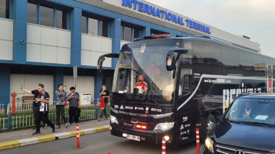 Beşiktaş derbi için Trabzon'a ulaştı