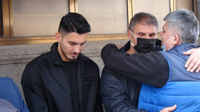 Uğurcan Çakır dedesini son yolculuğuna uğurladı