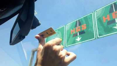 HGS sahiplerine büyük tuzak. Sahte SMS ile kredi kartını boşalttılar. Otomobil sahipleri dikkat. Dolandırıcıların yeni hedefi HGS üzerinden sahte SMS ile dolandırıcılık. HGS sahipleri bu SMS'e tıklamayınız