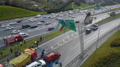 Seyrantepe'de damperi açık hafriyat kamyonu trafiği birbirine kattı