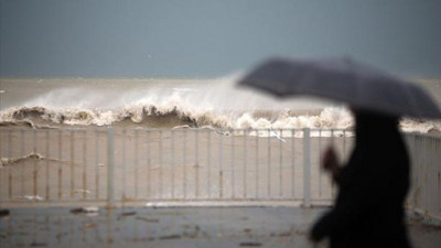 Meteoroloji 18 Nisan hava durumu raporunu yayımladı, çifte uyarıda bulundu. Bugün hem toz taşınım hem de sağanak yağış var