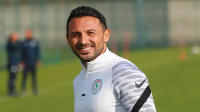 Ümit Özat'tan Ahmet Dursun'un paylaşımına ilginç yorum: Sende akıl olsaydı...